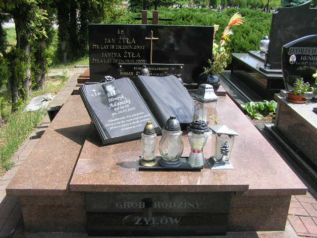 Grób Bożena Adamska