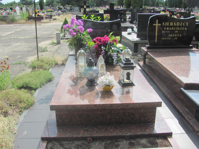 Grób Łukasz Sieradzki 