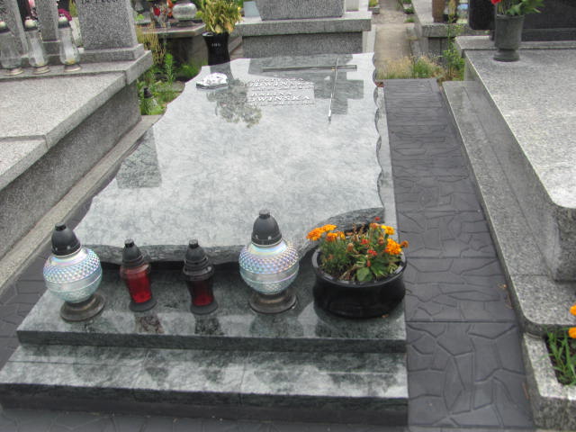 Grób Jacek Ludwiński
