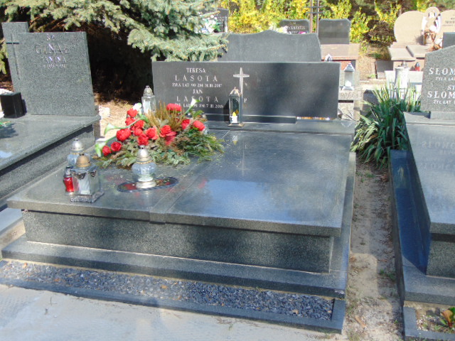Grób Jan Lasota