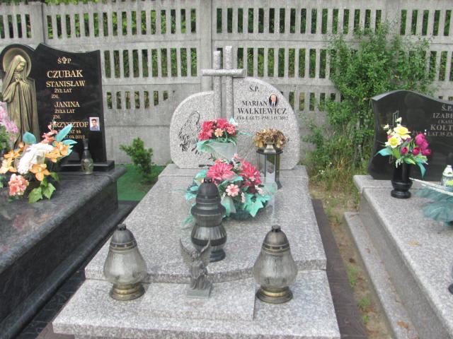 Grób Bronisława Walkiewicz