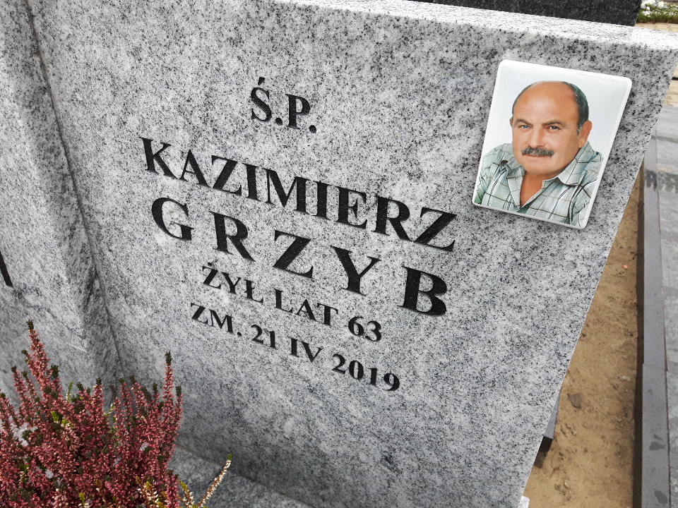 Grób Kazimierz Grzyb