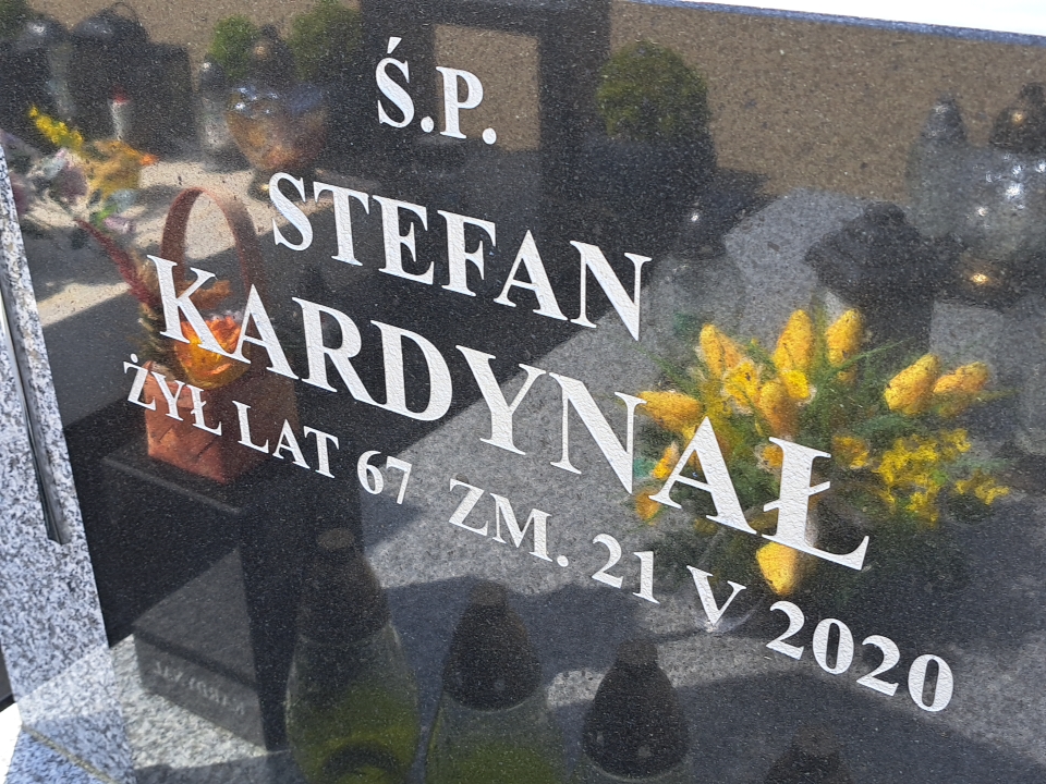 Grób Stefan Kardynał