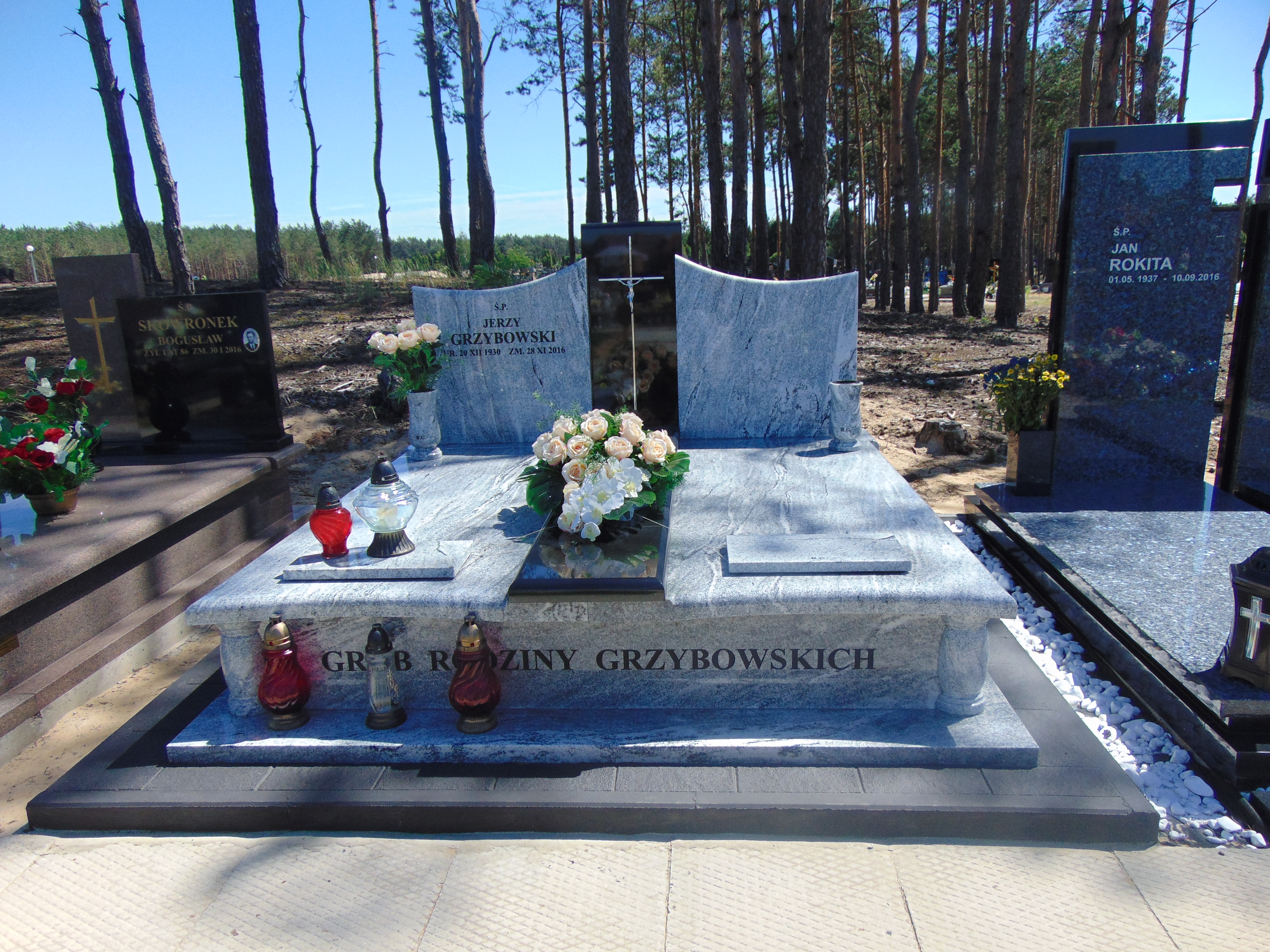 Grób Jerzy Grzybowski