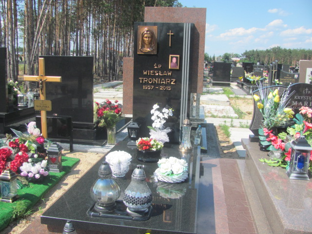 Grób Dawid Troniarz