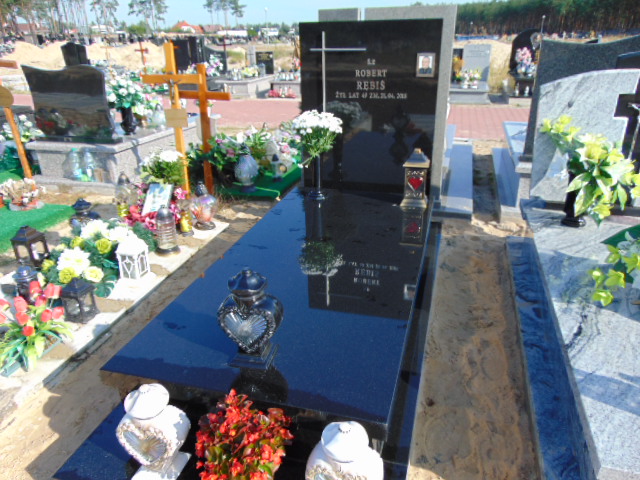 Grób Robert Rębiś