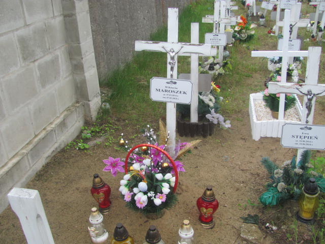 Grób Wiktoria Maroszek